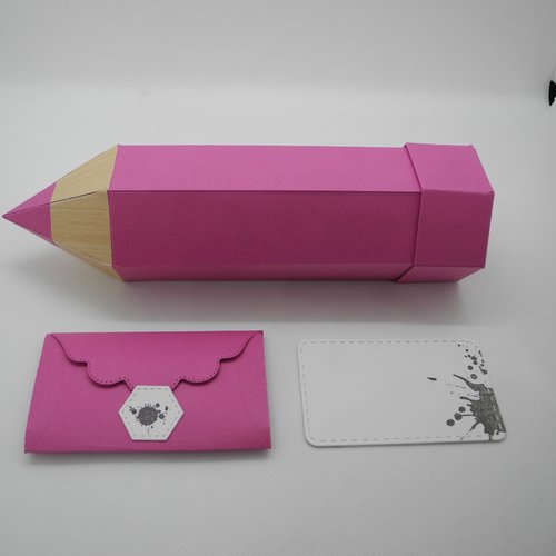 Boîte cadeau crayon de couleur - rose