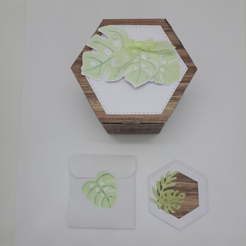 Boîte hexagonale - avec carte et enveloppe - bon anniversaire