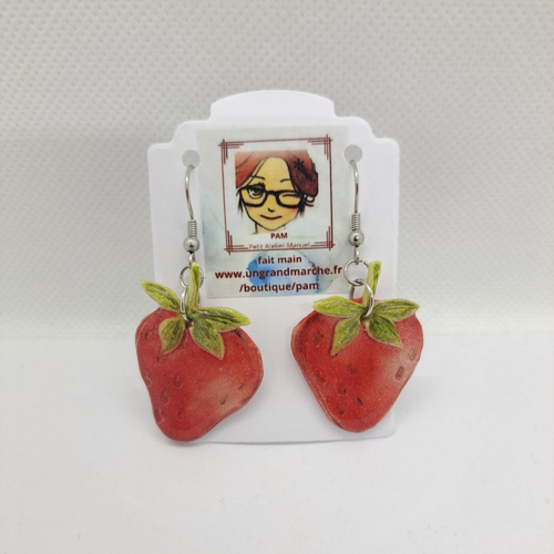 Boucles d'oreilles fraises