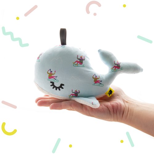 Doudou Bebe Peluche Baleine Tissu Coton Bleu Theme Montagne Motif Luges Cadeau Naissance Original Bebe Pour Noel 19 5x6x10cm Un Grand Marche