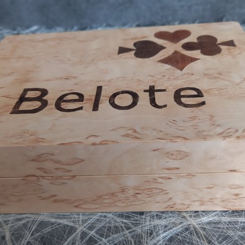Belote /coffret en marqueterie pour 2 jeux de cartes/loupe de bouleau