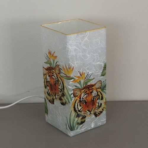 1 lampe en verre tigre
