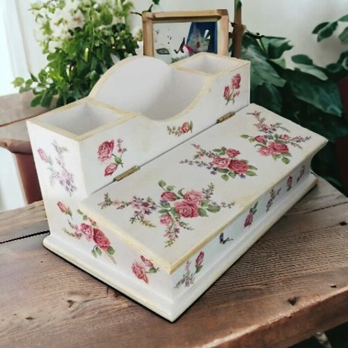 1 boite rangement de bureau fleurs romantiques