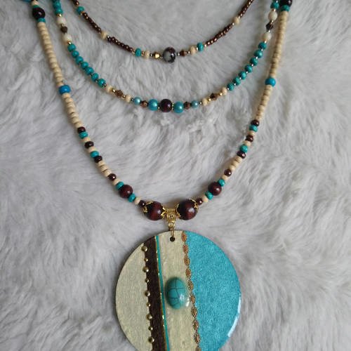Collier ethnique long multi rangs turquoise et beige irisé ,cabochon et bois résiné fait main et perles