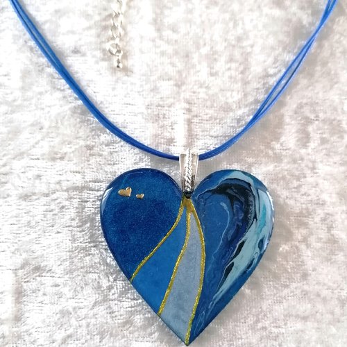 Collier l amour en douceur, camaïeu bleu