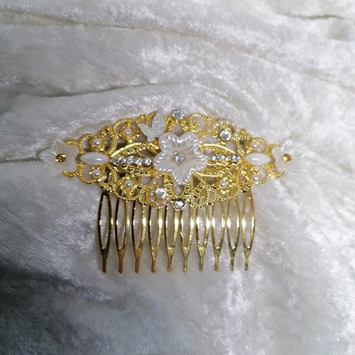 Accessoire cheveux pour cérémonie blanc doré esprit floral et papillon avec strass cristal