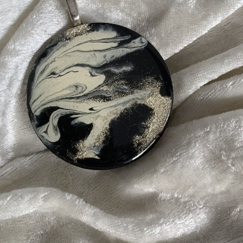 Pendentif en bois résiné noir argenté pour bijoux