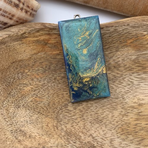 Pendentif bijoux unique rectangulaire en bois résiné fait main