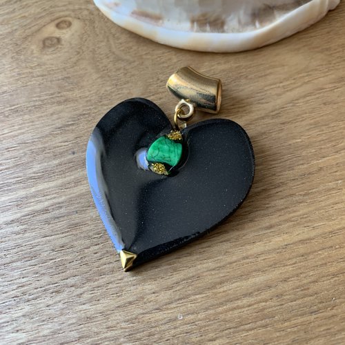 Pendentif cœur noir doré