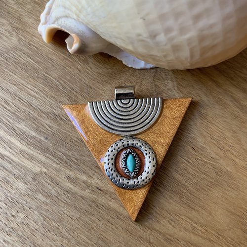 Pendentif esprit ethnique triangulaire fait main