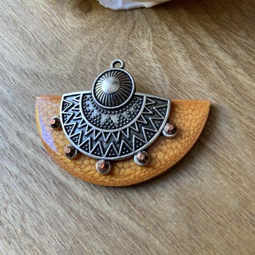 Pendentif ethnique orange argenté pour création bijoux