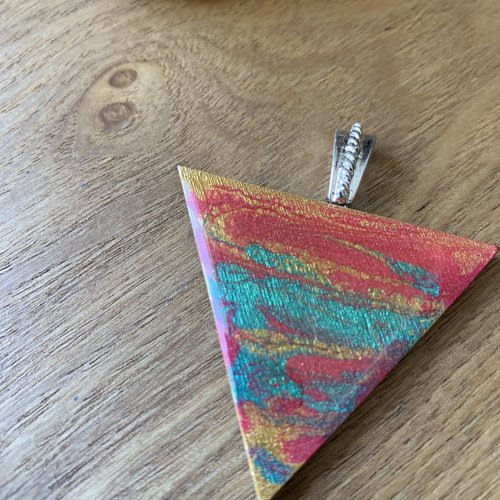 Pendentif en bois résine