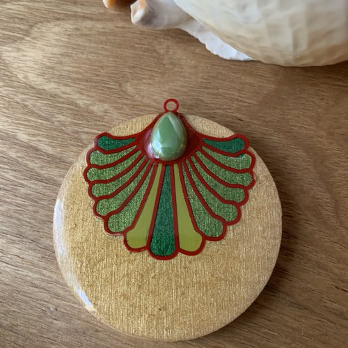 Pendentif en bois tesine