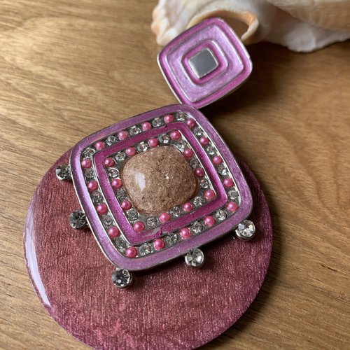 Gros pendentif