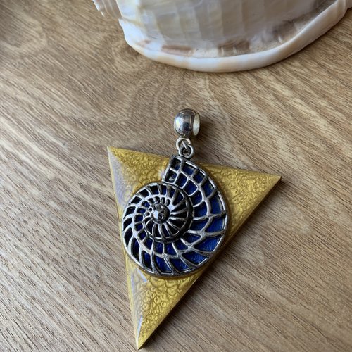 Pendentif fait main