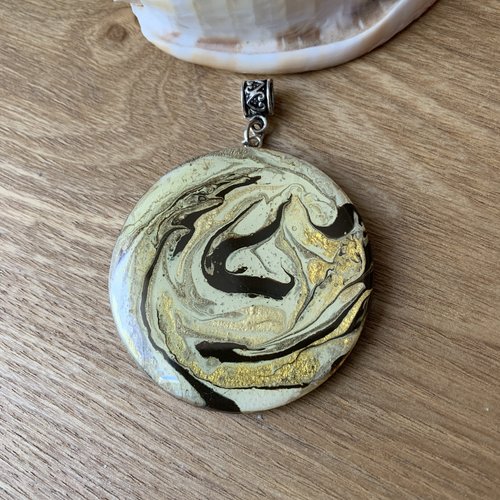 Pendentif en bois 50 mm