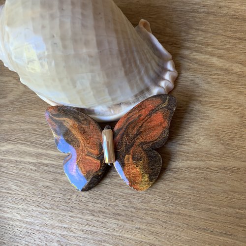 Embellissement papillon bois résiné