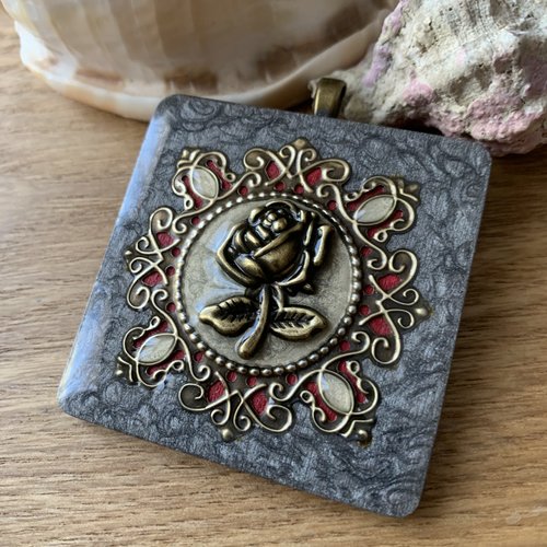 Pendentif carré romantique,unique fait main pour créations bijoux