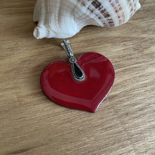 Pendentif cœur rouge
