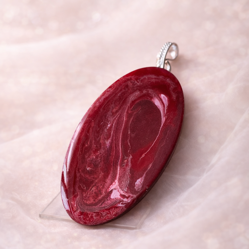 Création unique pendentif camaïeu rouge profond
