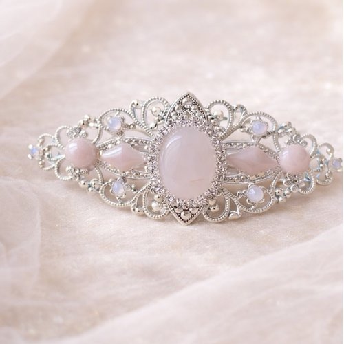 Barrette rose nude élégante et intemporelle