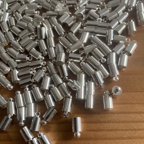 Lot de 15 embouts de cordon