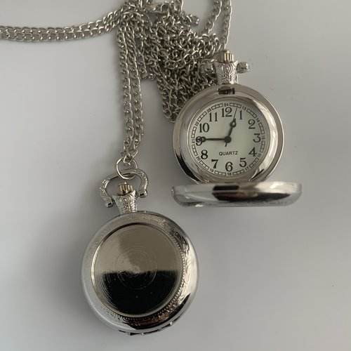 Pendentif montre médaillon avec support cabochon