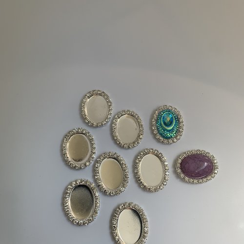 Support cabochon serti strass