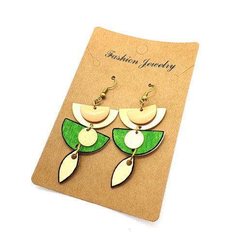 Boucles d'oreilles *cora* en laiton doré avec pendentifs en acrylique fait main