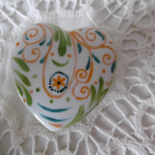 Petite boîte coeur en porcelaine peinte main : vert pomme, mandarine et couleur pétrole