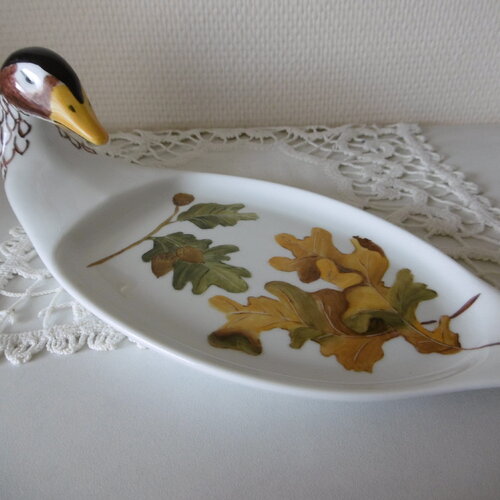 Plat à foie gras en forme de canard en porcelaine peinte main décoré de feuilles de chêne et de glands