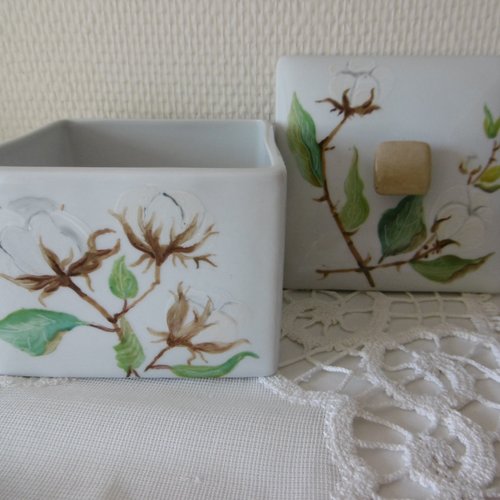 Boîte à coton en porcelaine peinte main