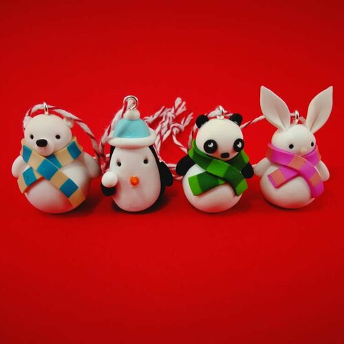 Coffret de 4 mini sujets de noël à suspendre