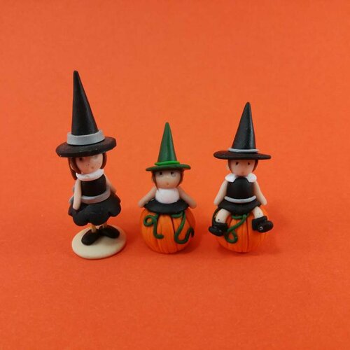 Mini sujets sorcières halloween