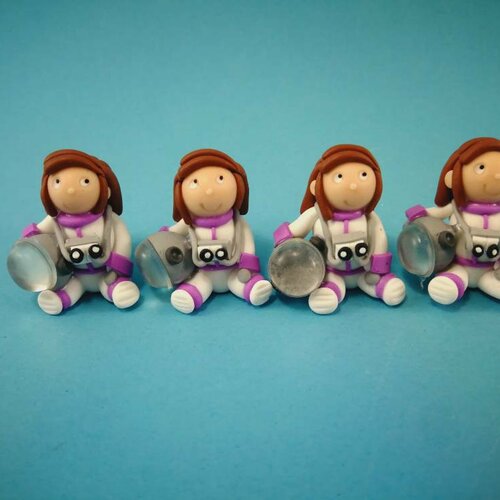 Mini sujets filles cosmonautes