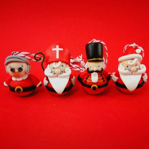 Coffret de 4 mini sujets de noël à suspendre