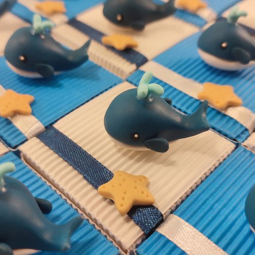 Boîtes à dragées baleines