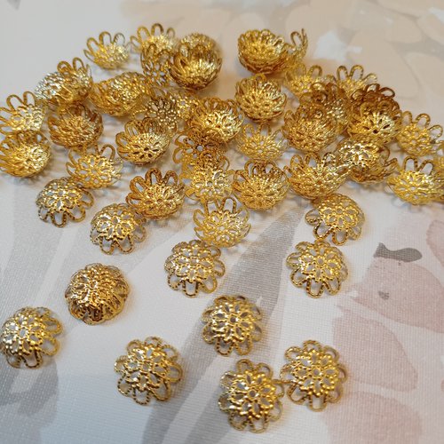 Lot de 200 coupelles fleur filigrane métal doré 15 x 15 mm