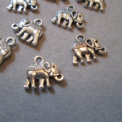 2 breloques éléphant en métal argenté 10x10mm