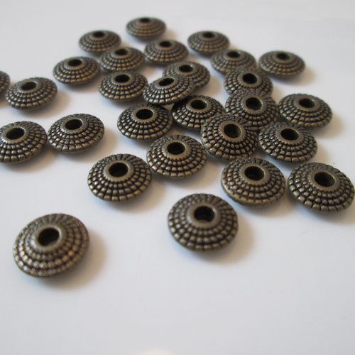 10 perles soucoupe cloutée 8 mm métal couleur bronze