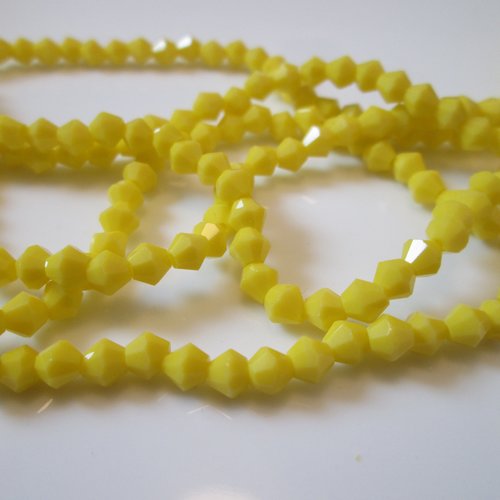 10 perles bicone facettes 4 mm en verre jaune