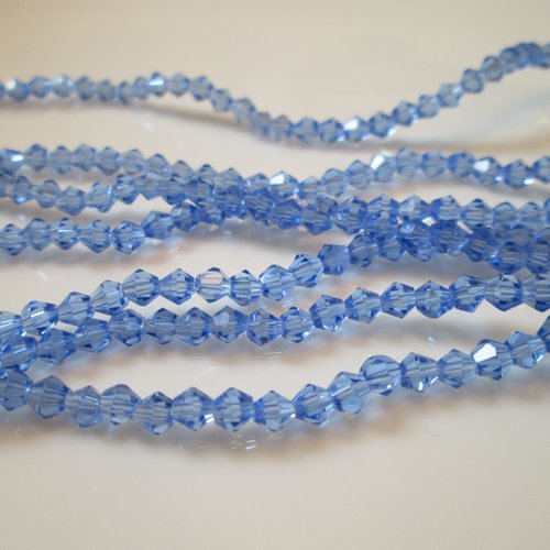 10 perles bicone facettes 3mm en verre bleu