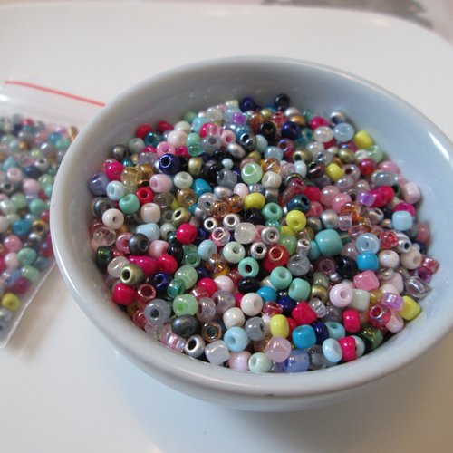 20 grammes perles de rocaille mélangées 3 mm