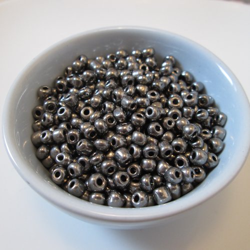 20 grammes perles de rocaille gris/brun 4 mm