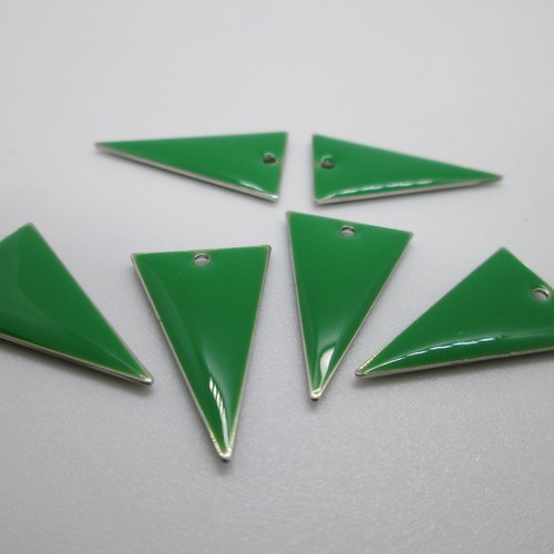 2 breloques sequin émaillé 23x13 triangle vert émeraude