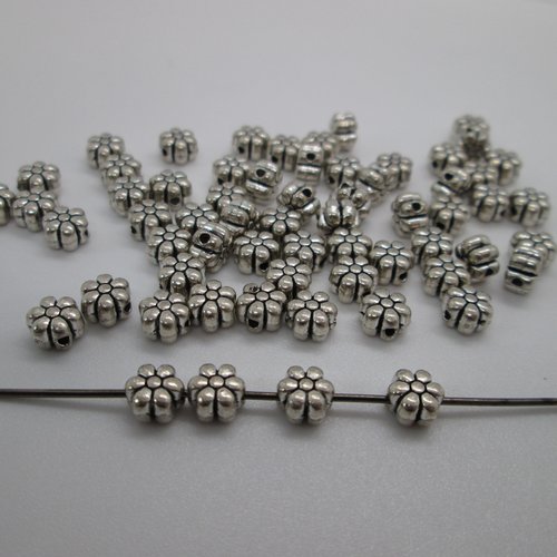 10 perles fleur en métal argenté 6mm