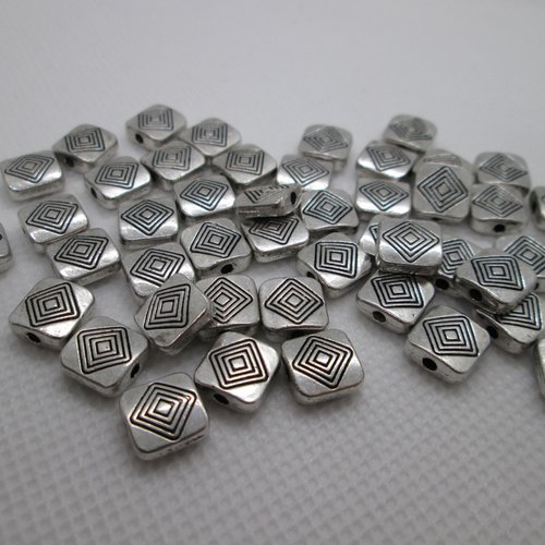 10 perles carré losange en métal argenté 11 mm