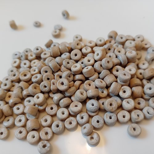 100 perles rondelle 5 mm en coquille de coco bleu beige délavé