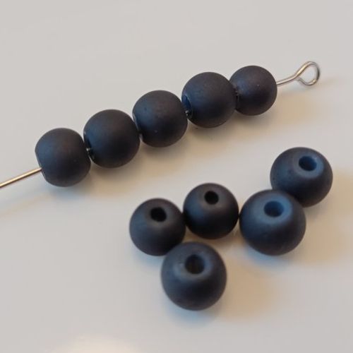 10 perles rondes noir givré 6 mm en verre
