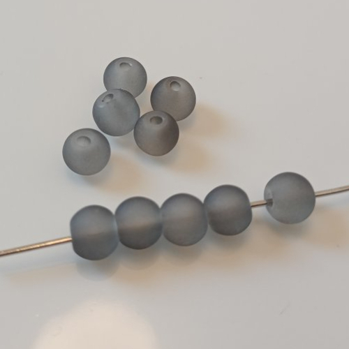 10 perles rondes gris fer givré 6 mm en verre